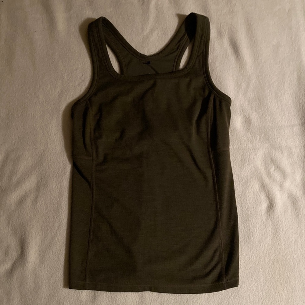 Prana Tank Top. Size M. Greenish Brown color.